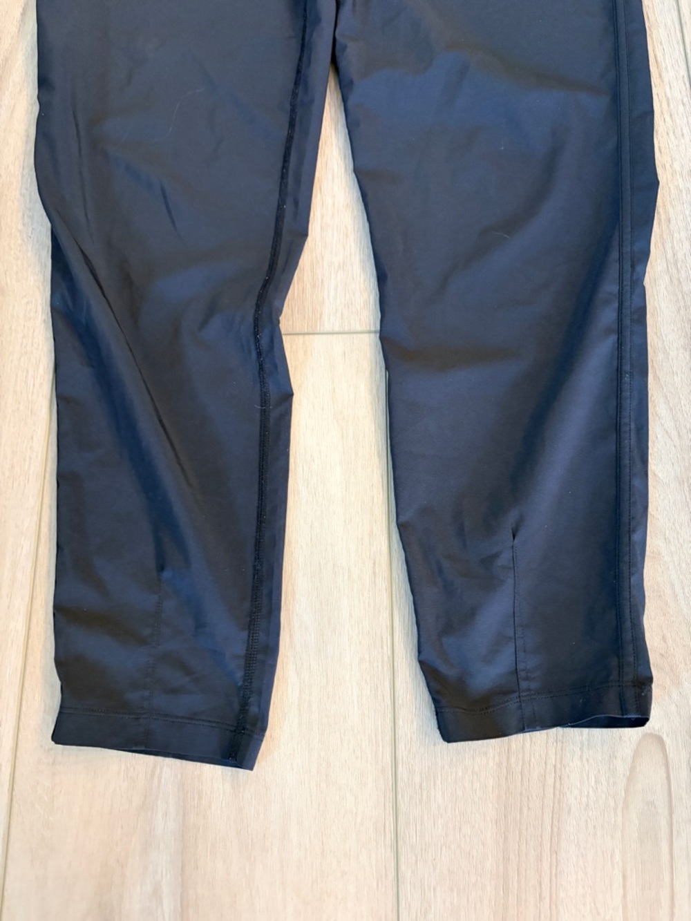 Lululemon Freshly Jogger Pant Black Women’s SZ 6 - Picture 2 of 7